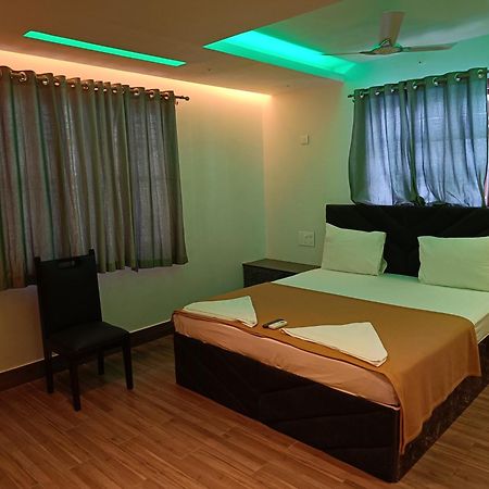 Umino Beach Resort Csennai Kültér fotó
