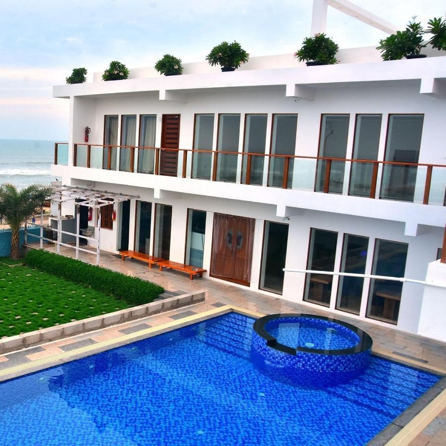 Umino Beach Resort Csennai Kültér fotó