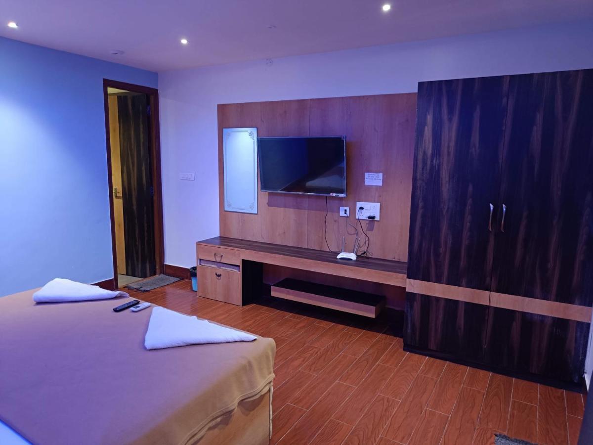 Umino Beach Resort Csennai Kültér fotó
