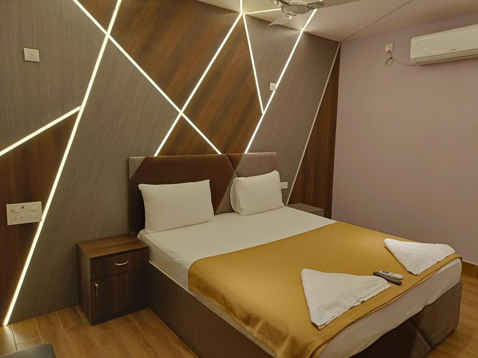Umino Beach Resort Csennai Kültér fotó