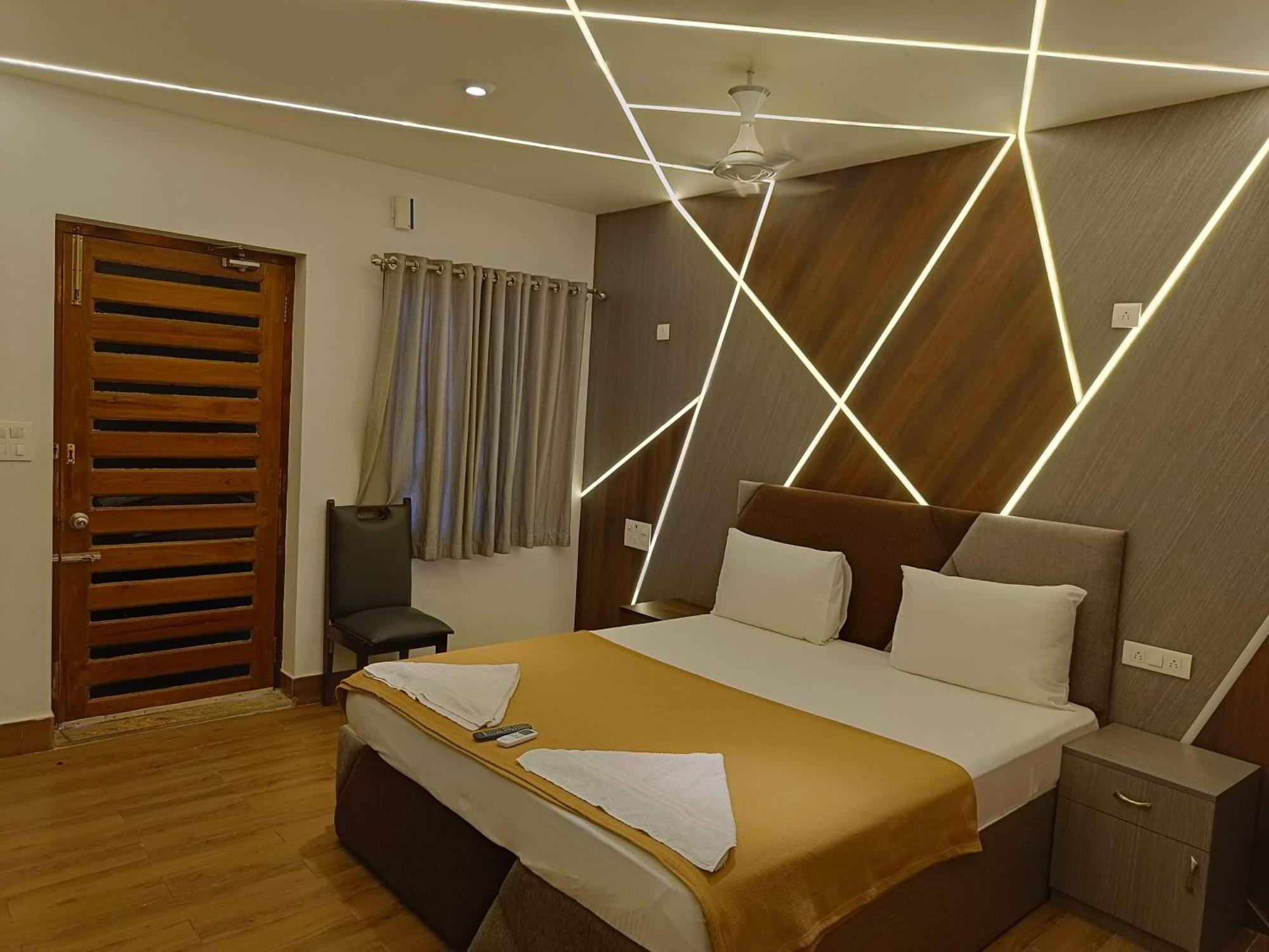 Umino Beach Resort Csennai Kültér fotó