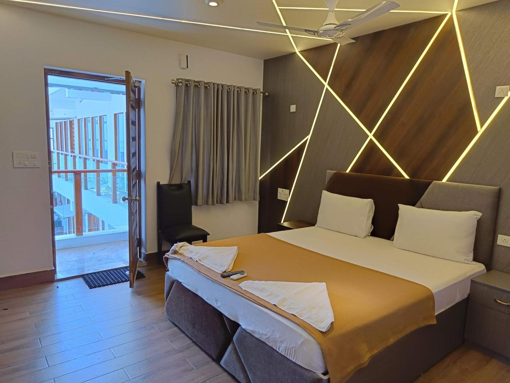 Umino Beach Resort Csennai Kültér fotó